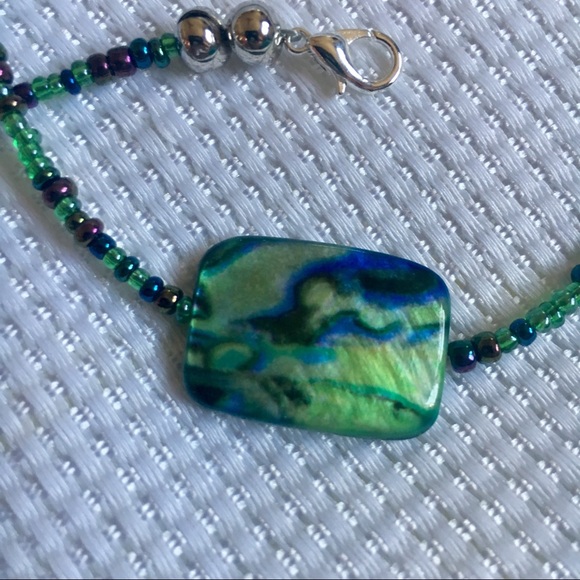 Natural shell green blue necklace - Picture 8 of 8